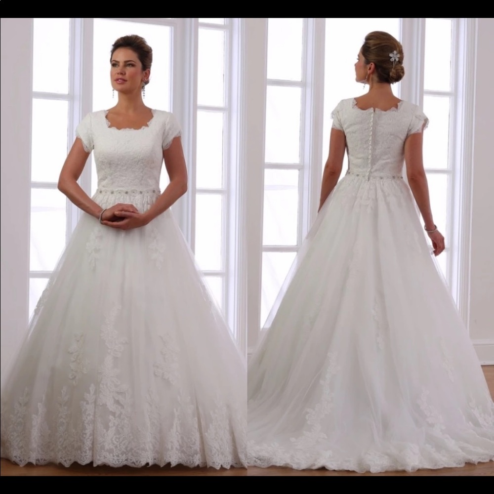 Custom made Modest Wedding Dress lace gown bridal